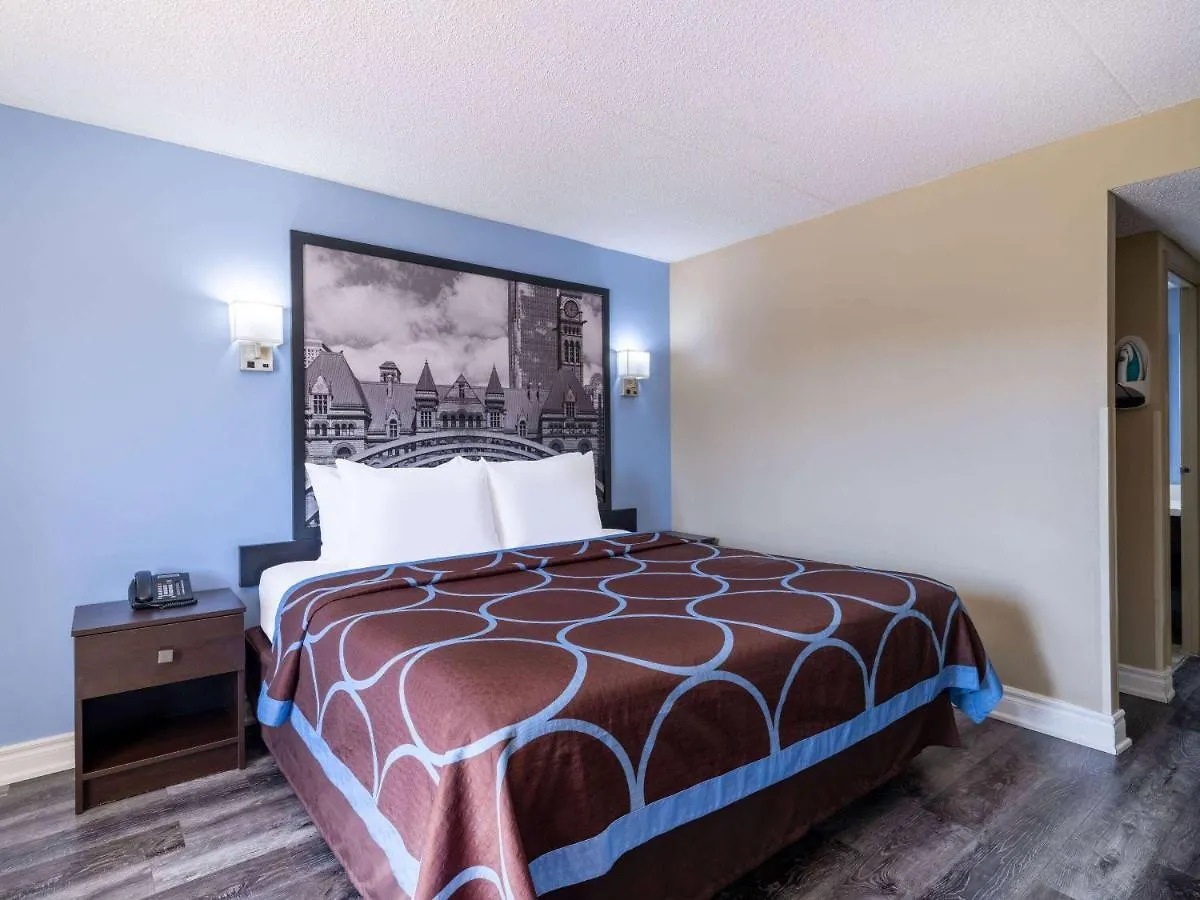 Hotel Super 8 By Wyndham Toronto East On Canada