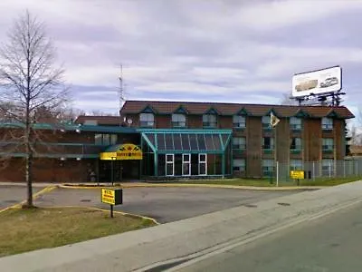 Hotel Super 8 By Wyndham Toronto East On